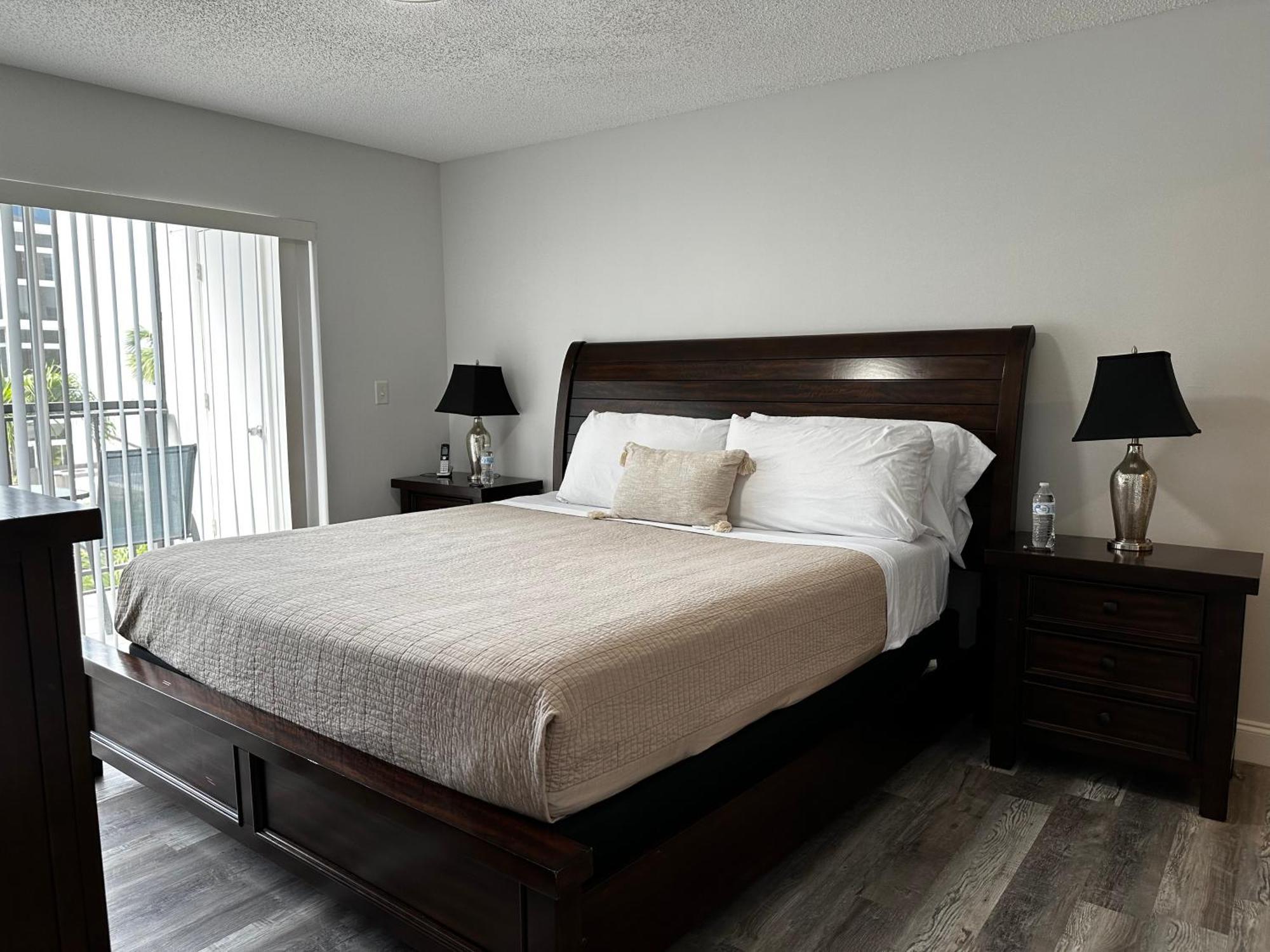 Le Cartier Sunny Isles Apartment *